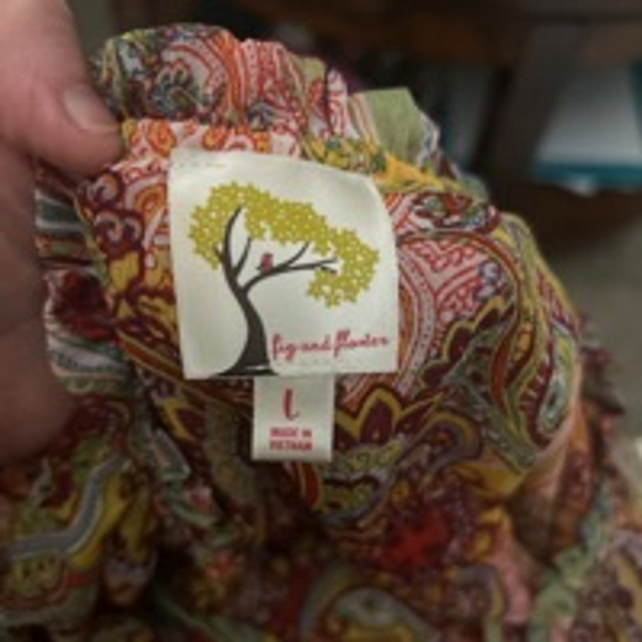 Women's Fig and Flower Blouse Size L Yellow Orange Paisley - Picture 6 of 8